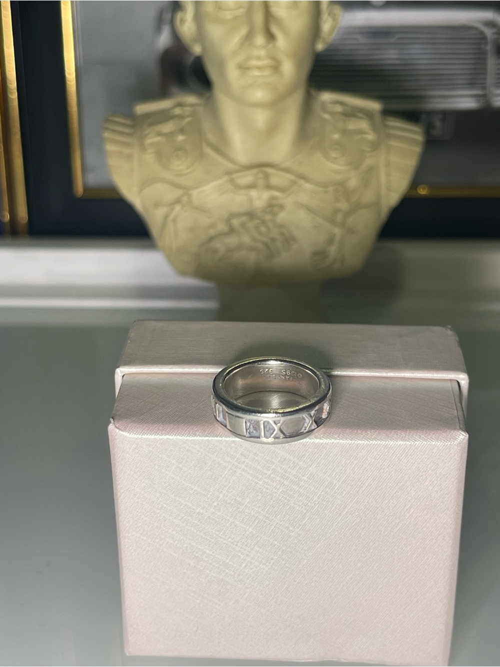 Tiffany & Co 925 Sterling Silver ring size 4 with COA. - Picture 8 of 10